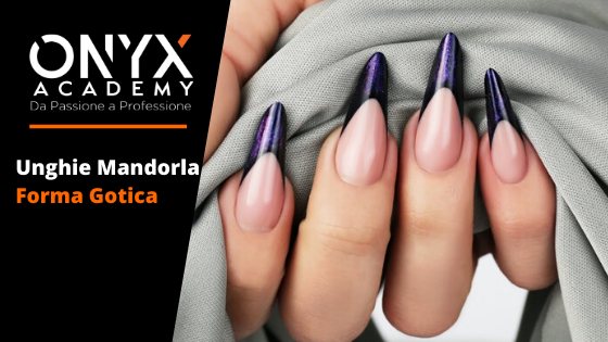 gotica-mandorla-unghie