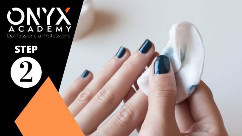 specchio-effetto-nail-art-secondo-passaggio